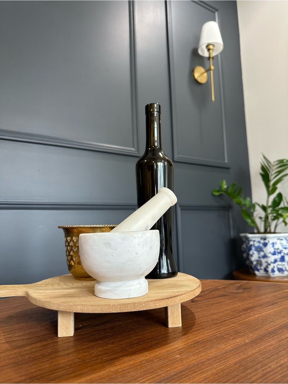 Round Wooden Riser Serving Board - Light Natural Wood